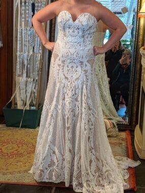 Strapless Ivory Lace Wedding Gown